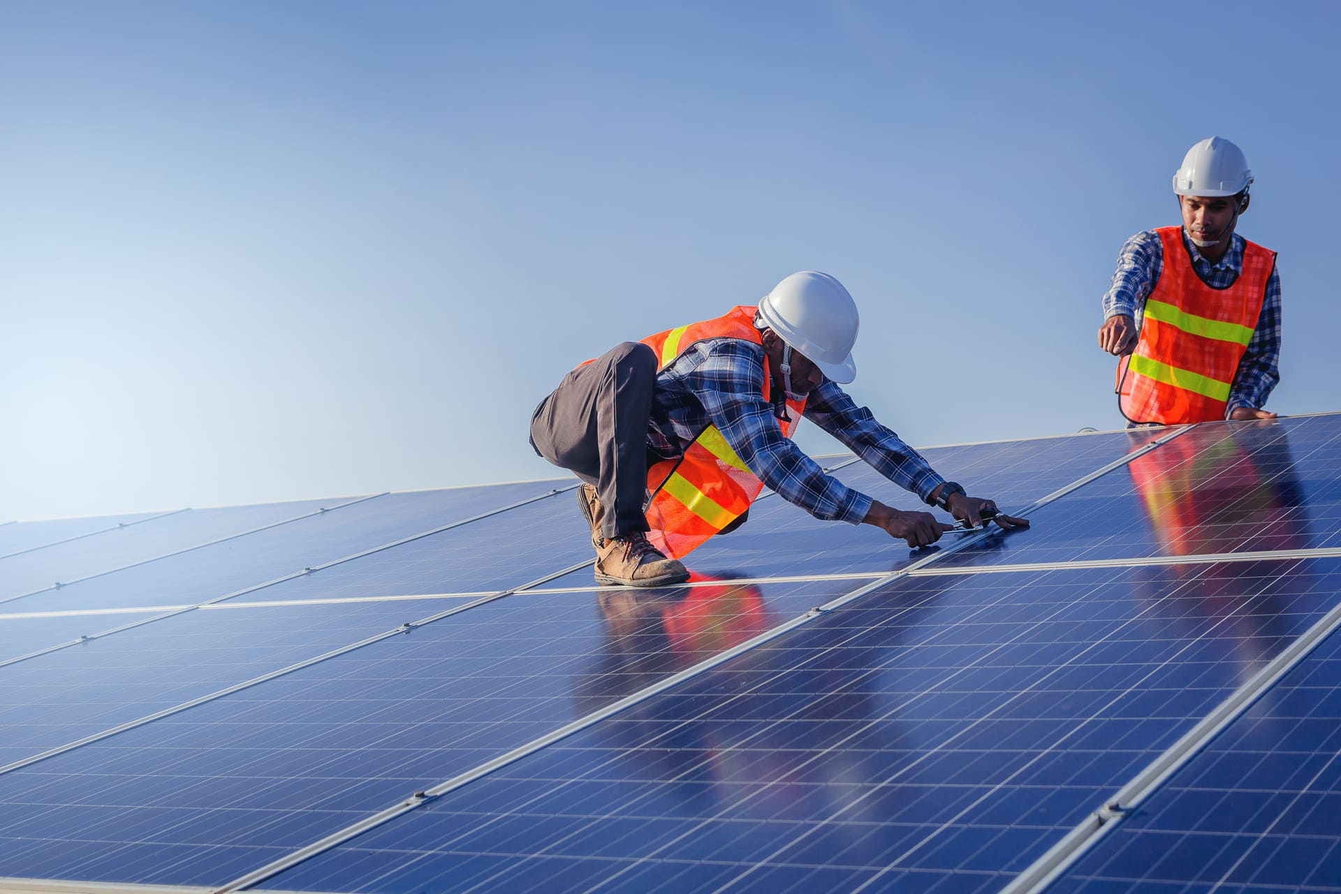 メンテナンス不足による発電量低下を防ぐ専門的な点検サービス